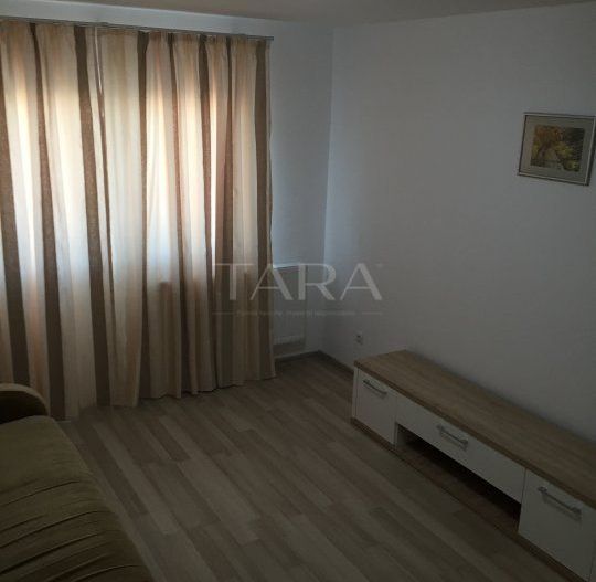 Apartament decomandat Mănăştur complet renovat şi utilat. - Poză 3