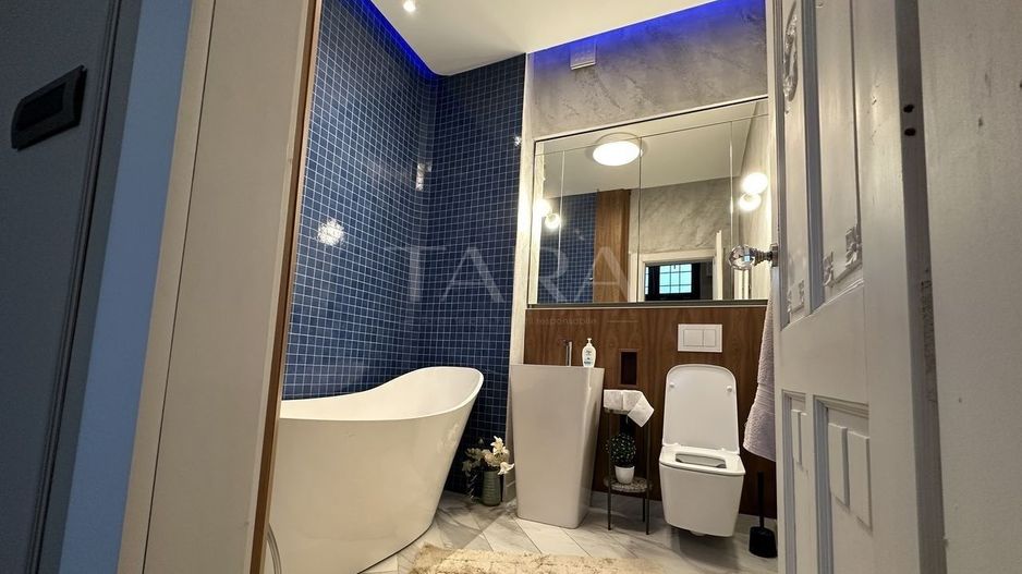 Eleganță, lumină și liniște – 3 camere în inima Clujului - Poză 14