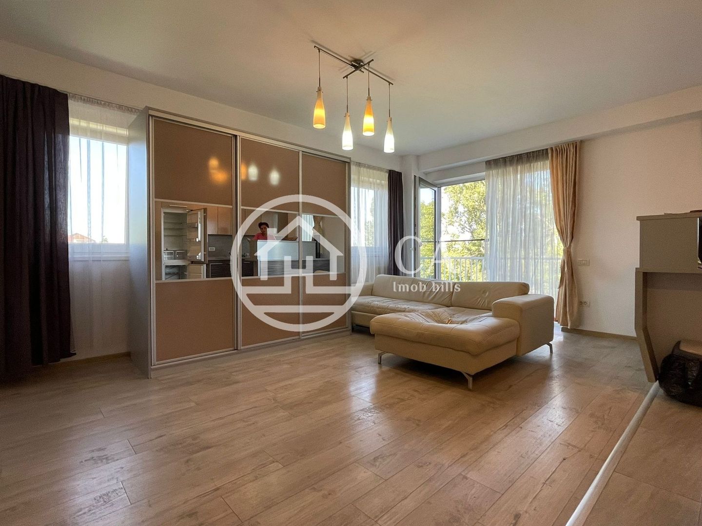 Apartament cu 2 camere de inchiriat in zona Salca, Oradea. - Poză 3