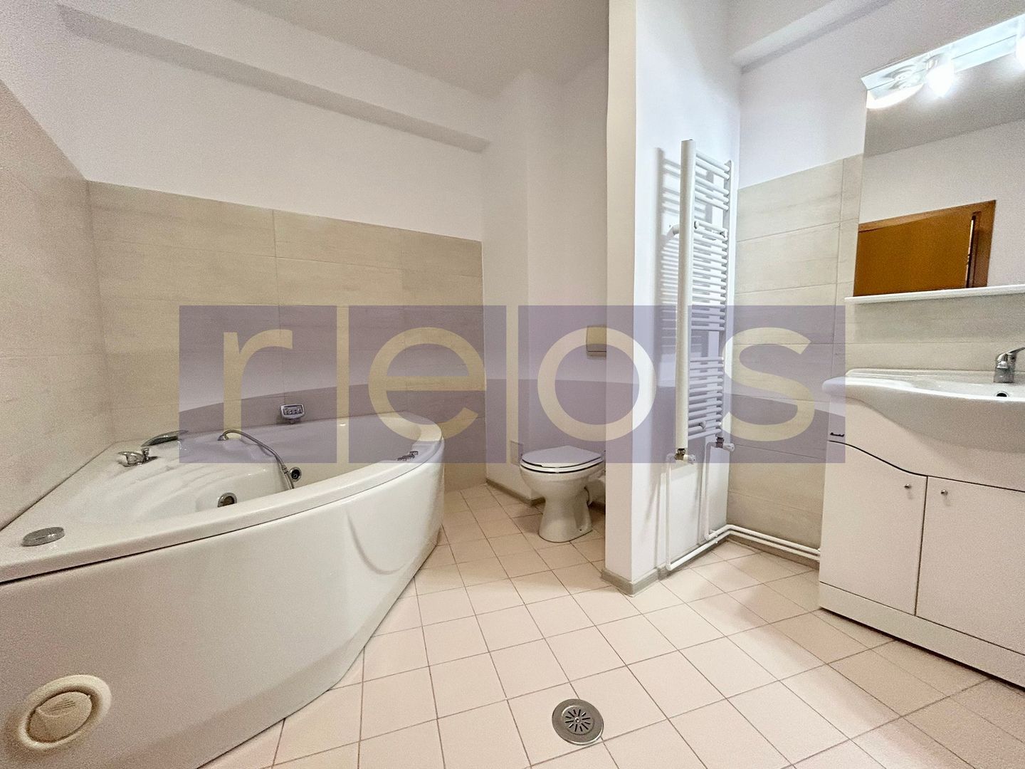 ÎNCHIRIERE 3 CAMERE | 160 MP | CARTIERUL FRANCEZ | GARAJ INDIVIDUAL | LUX - Poză 11