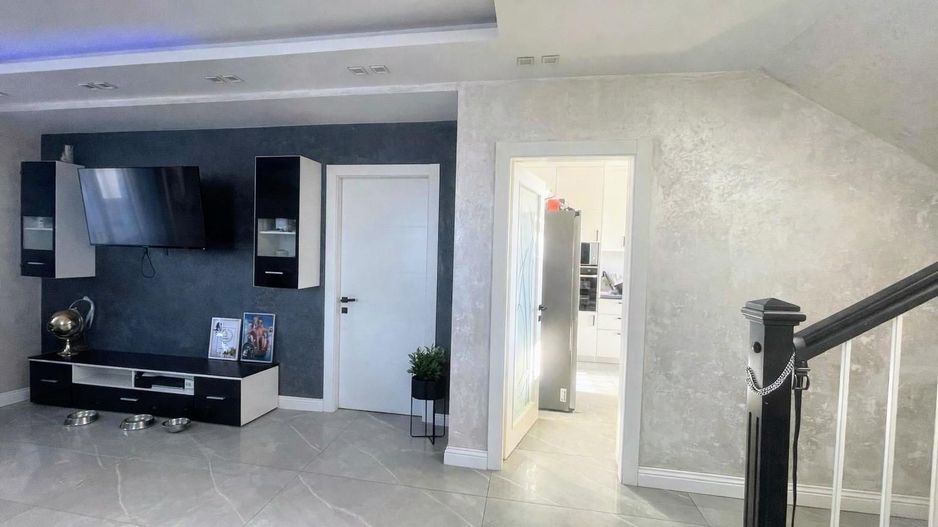 Casa moderna 210 mp | Zona centrala | Cartier privat - Poză 4