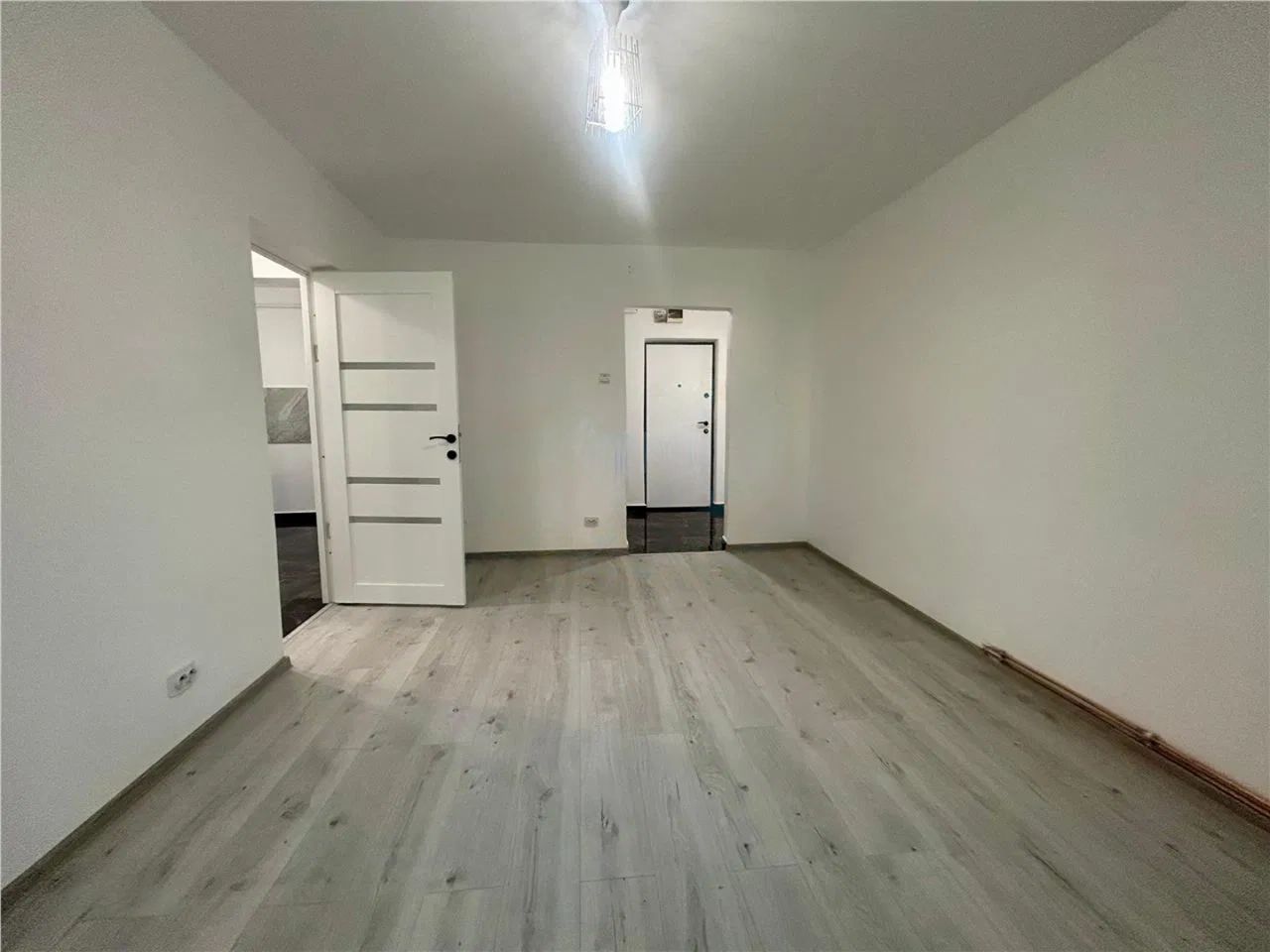 Apartament 3 camere Dec 60 mp Tatarasi fara risc seismic 122500 euro - Poză 6