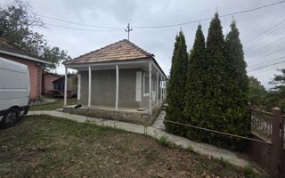 Case tradiționale în Scoposeni, comuna Gorban - 2 locuințe pe teren de 2400 mp - Poză 3