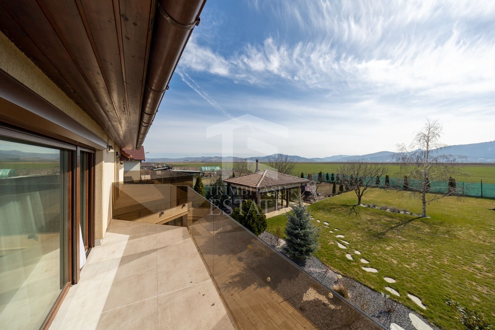 Sacele-Casa 6 dormitoare + 4 bai teren 979 mp. - Poză 32