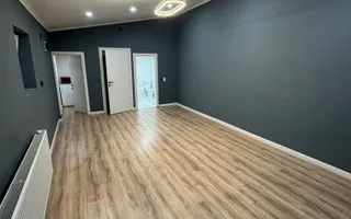 Spațiu comercial complet echipat - Poză 13