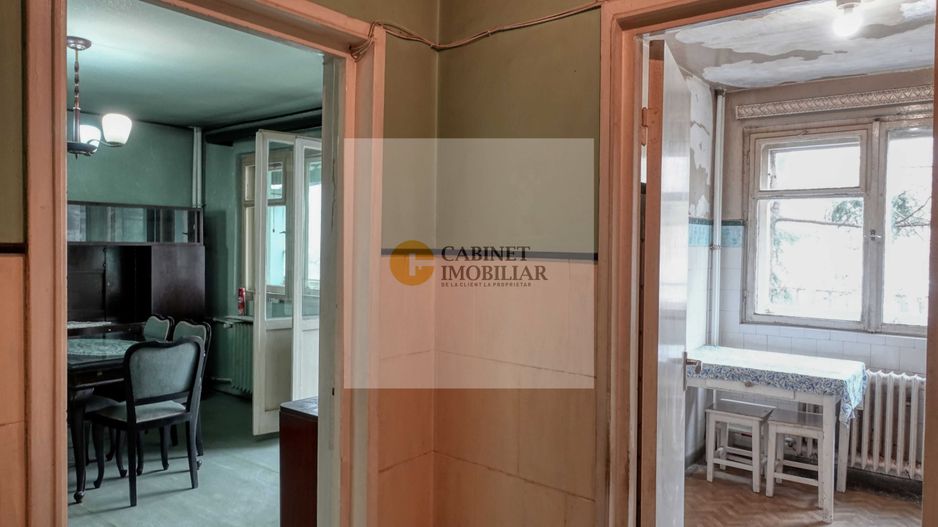 3 Camere - 70MP | Decomandat | 2 Balcoane | 1/9 | M Gorjului la 5 min - Poză 2