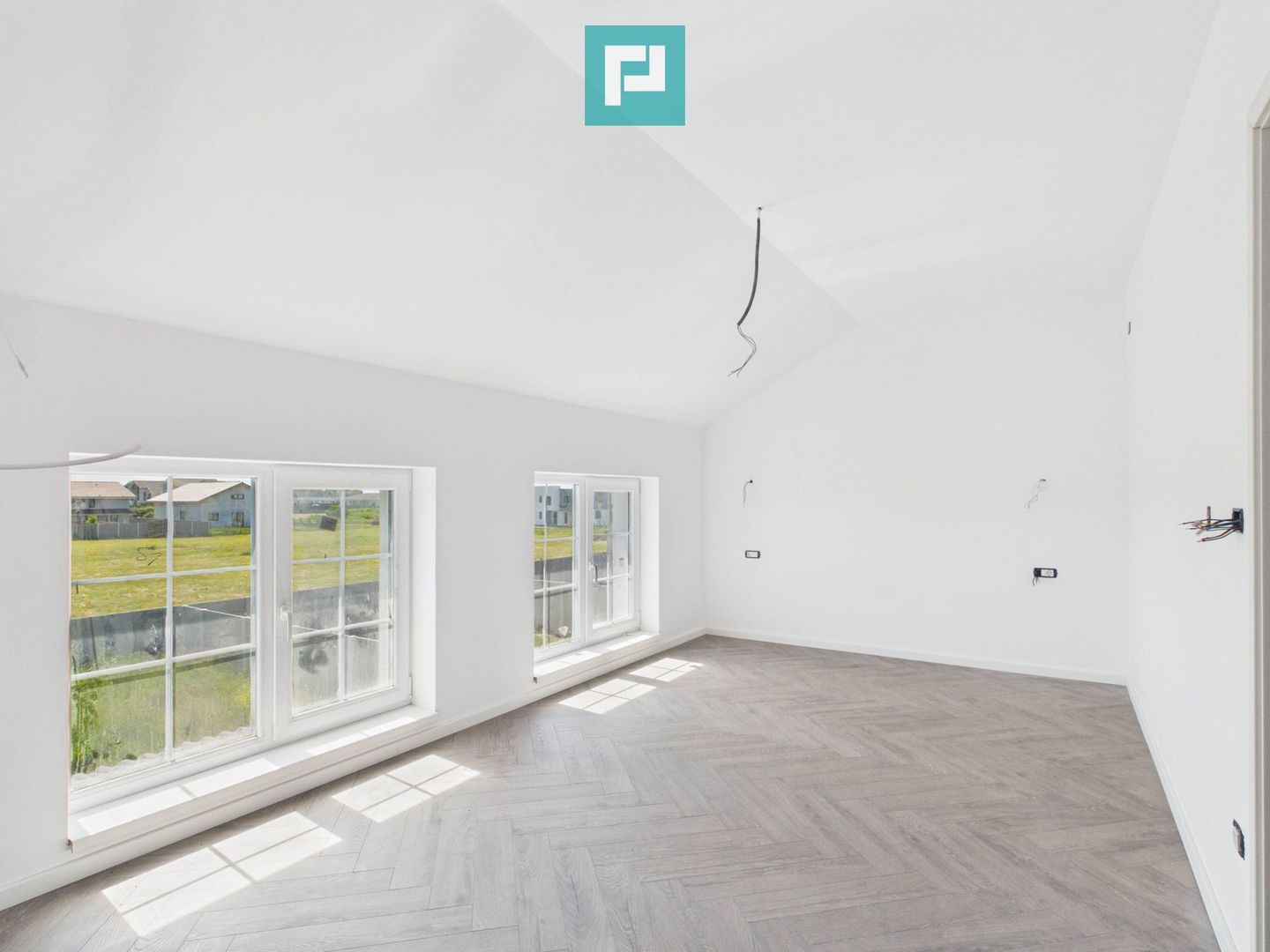 Duplex modern -4 camere Urseni-Moșnița Nouă - Poză 6