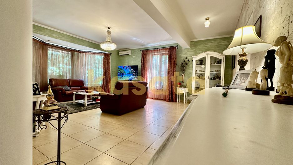 Vila care redefinește echilibrul între rafinament, spațiu și liniște - Poză 16