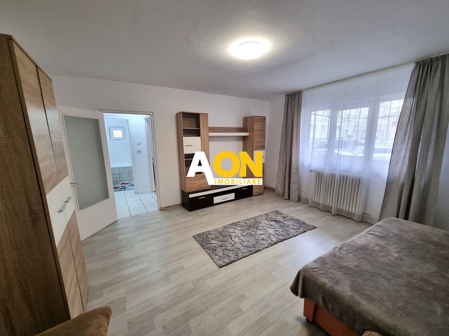 De inchiriat apartament 2 camere, parter inalt, Cetate - Poză 1