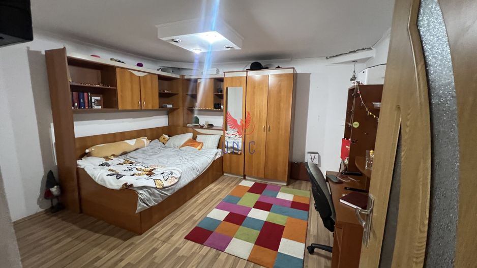 Casa 1 Mai Vis-a-vis de spitalul Nr.1 - Poză 2