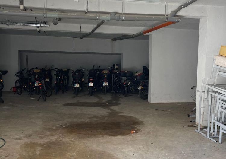 Bloc De Inchiriat - Poză 4