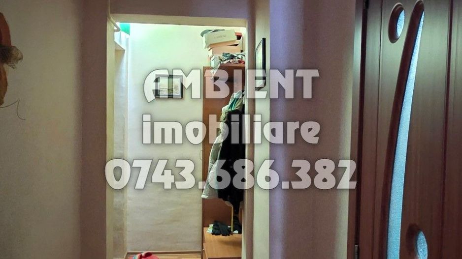 DE VÂNZARE - Apartament cu 3 camere, etaj 2, VASLUI zona NORD; - Poză 8