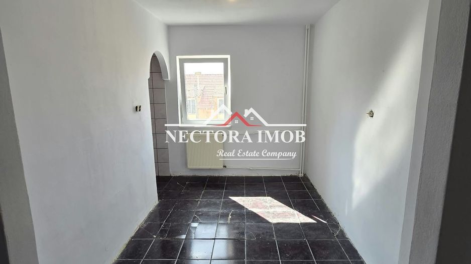 NECTORA IMOB-Apartament 3 camere, 2 bai, 3 balcoane, Zona Velenta,65mp - Poză 10