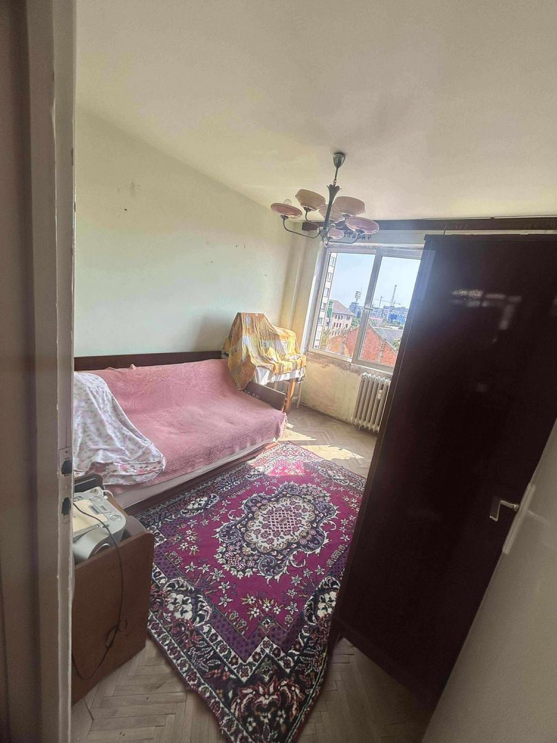 3 Camere | Zona Garii | Etaj Intermediar. - Poză 3
