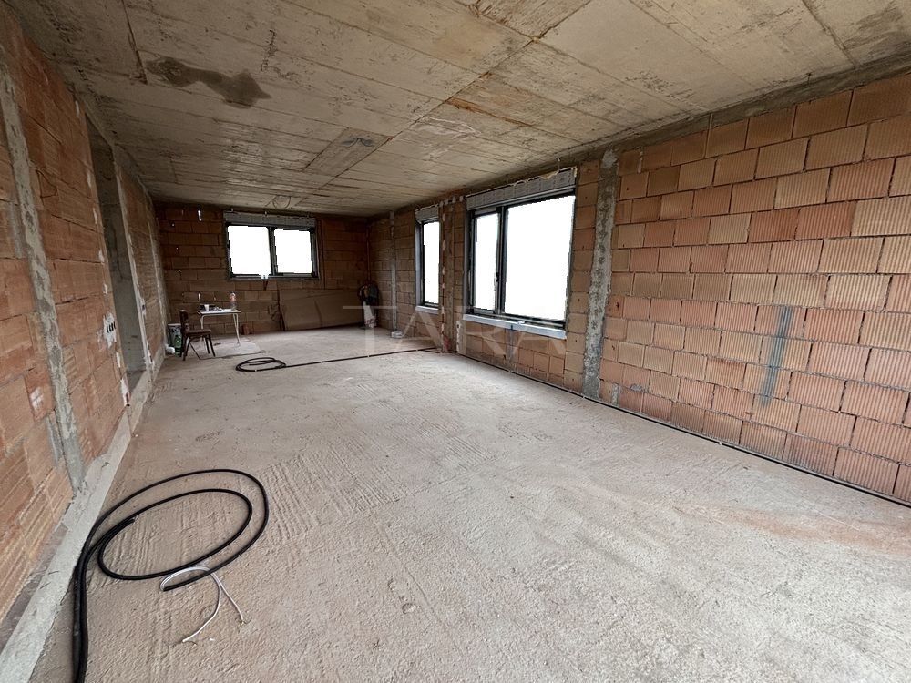 Confort și liniște într-un duplex modern, Borhanci - Poză 2