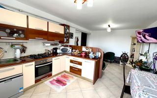 Apartament 3 camere | Semidecomandat | Etaj 3 | Loc de parcare | Zona - Poză 3