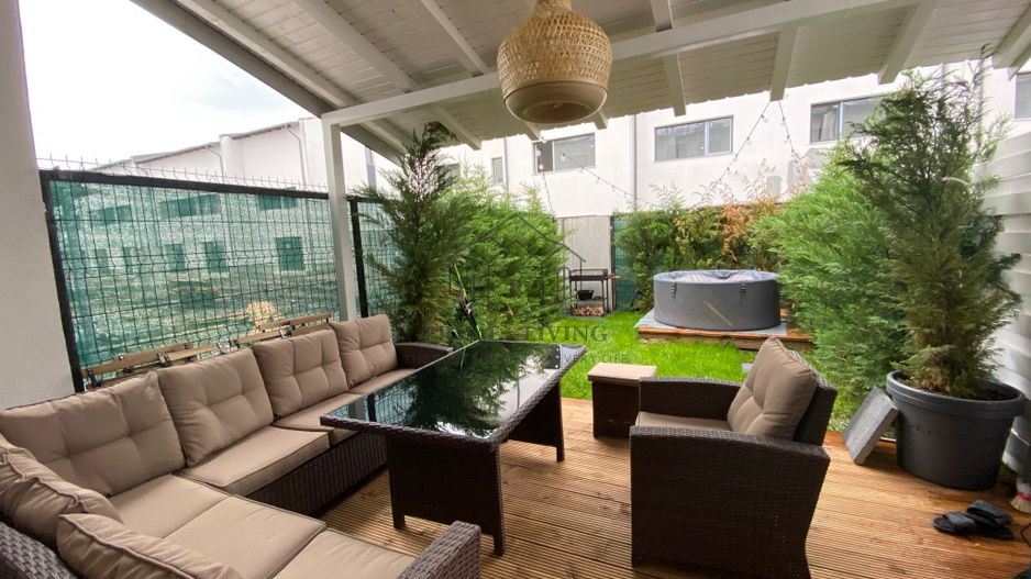 Vila in complex imobiliar - Poză 7