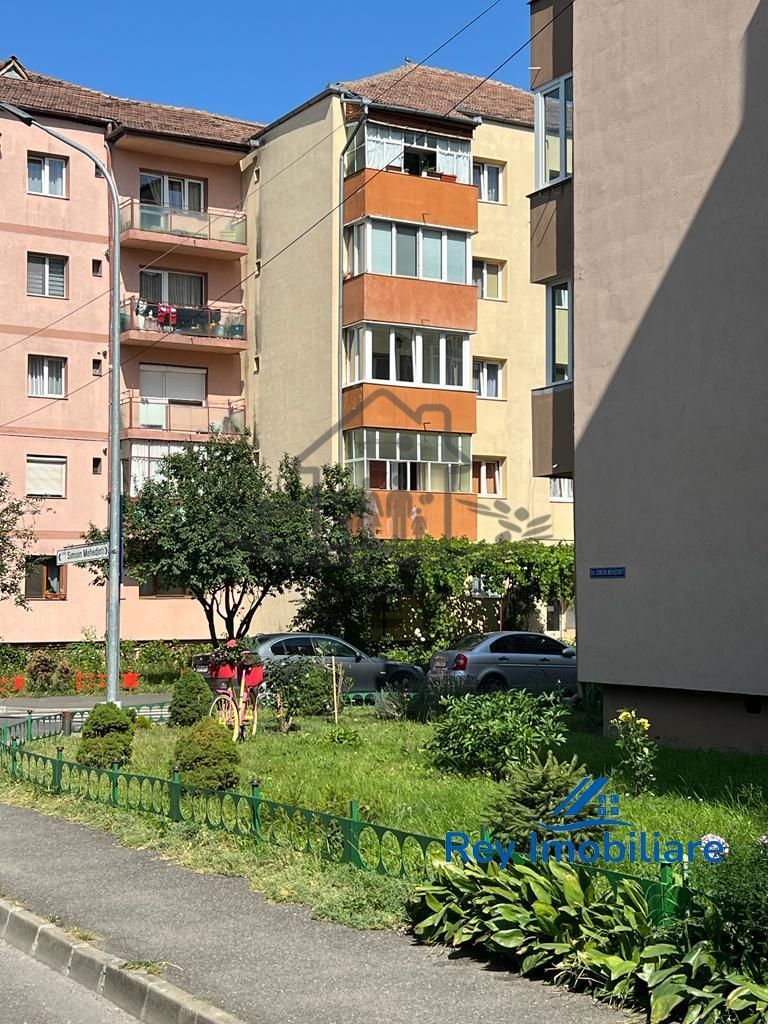 Apartament decomandat de vânzare zona Bâlea 2 camere 2 balcoane - Poză 1
