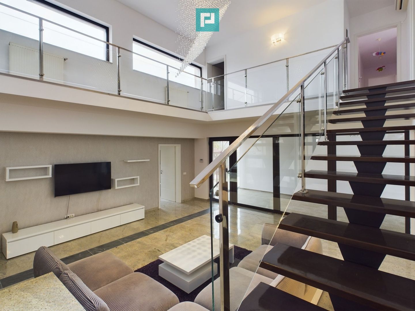 Vilă de lux cu două locuințe, în Dumbrăvița – Locație Excelentă! - Poză 8