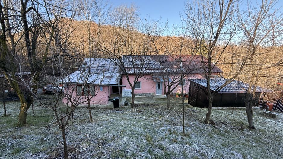 Casa 5 camere, foișor , garaj și teren 800mp cu toate utilitățile! - Poză 26