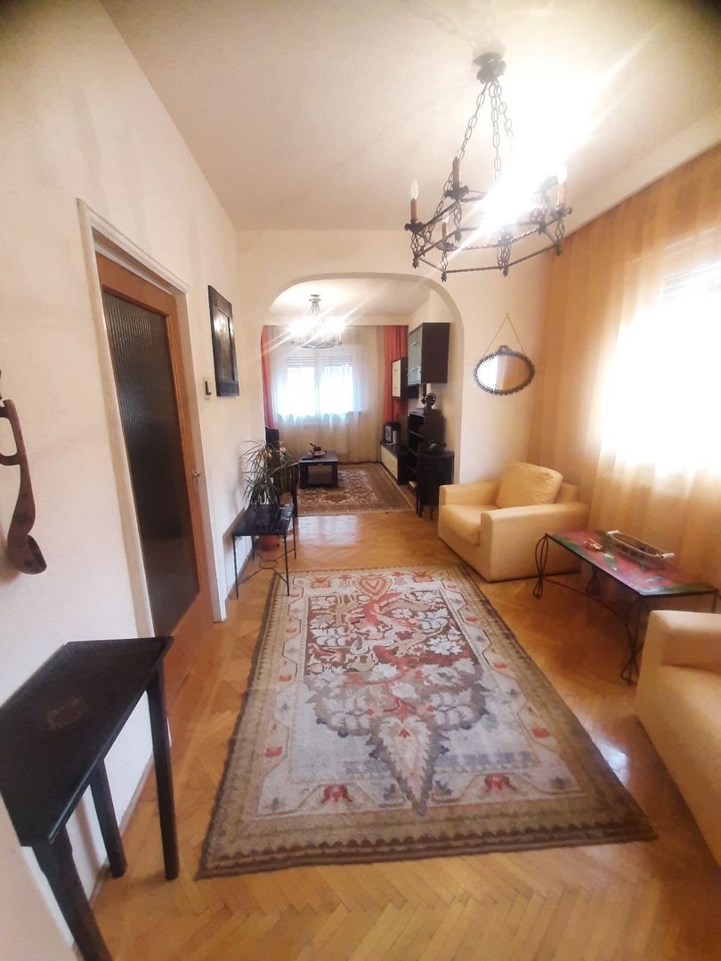 Se ofera spre inchiriere Ap.2 cam vila et.1 Dorobanti - Poză 2