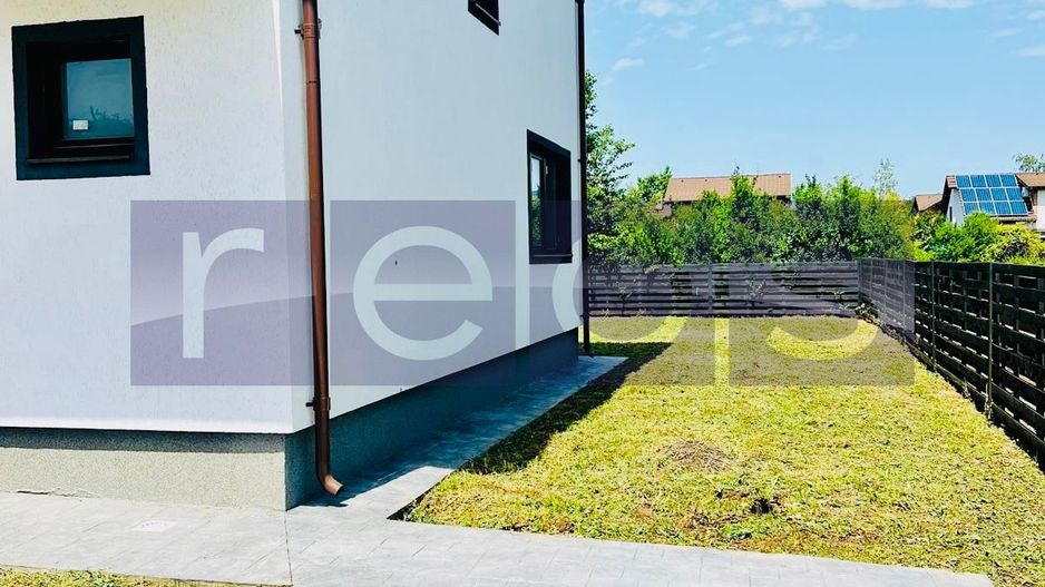 VILA DE VANZARE CORBEANCA 450 MP 6 CAMERE - Poză 3