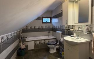 Casă de  vânzare cu vedere panoramică - Poză 20