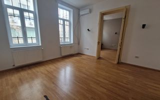 Spatiu comercial in vila, etj. 1 + mansarda, 220 mp, Piata Amzei - Poză 2