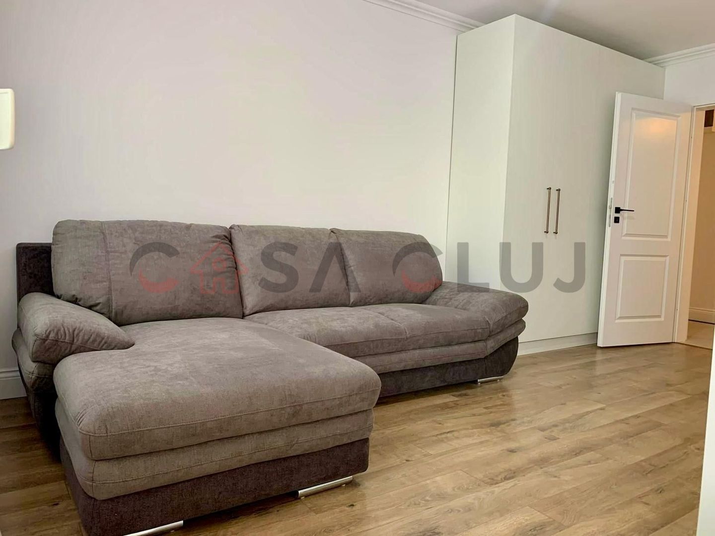 3 camere, decomandat, OMV Mărăști - Poză 1