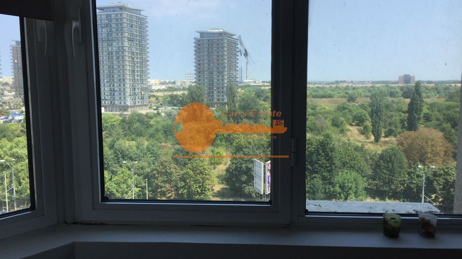 Vanzare 3 camere Vacaresti ( bloc 1985-aproape de metrou ) - Poză 7