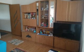 Apartament 2 camere Dambovita cu centrala - Poză 1