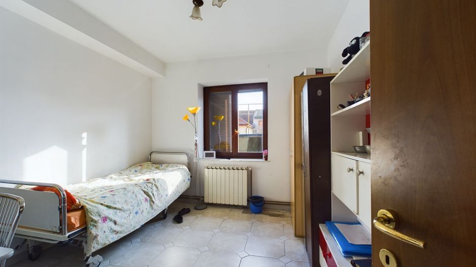 Casă pe un nivel în zona Mehala - Poză 3