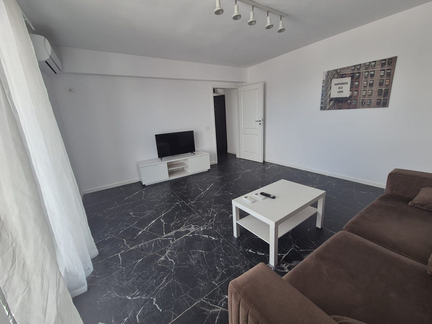 2 camere mobilat modern/ Trapezului - Poză 2