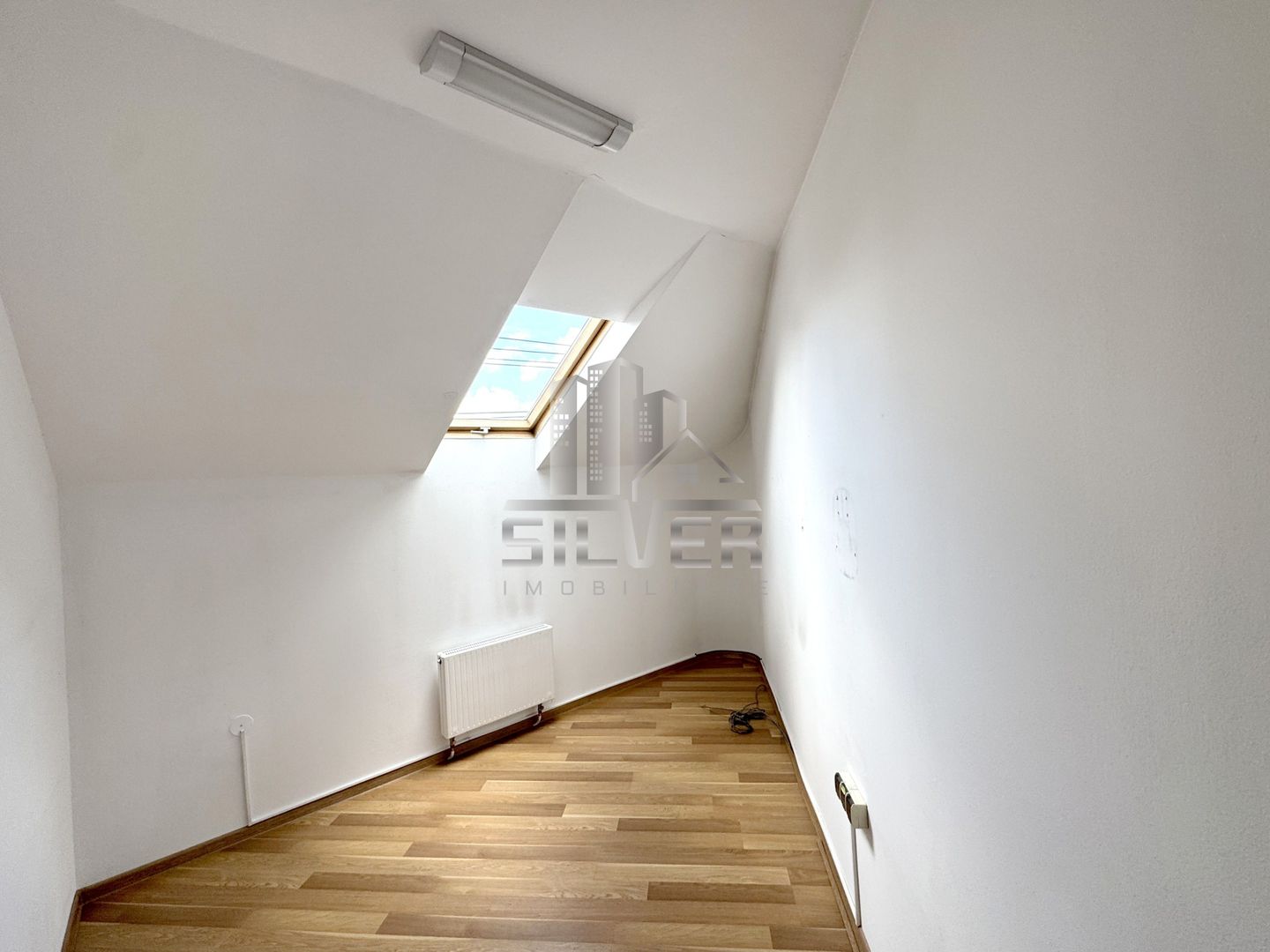 Casa individuala pretabila ptr birouri sau cabinete stomatologice. - Poză 13