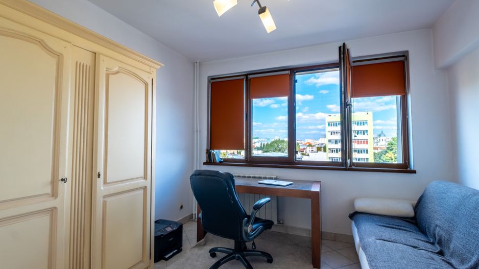 Apartament de 3 camere, la 10 minute de mers pe jos de Piața Unirii. - Poză 8