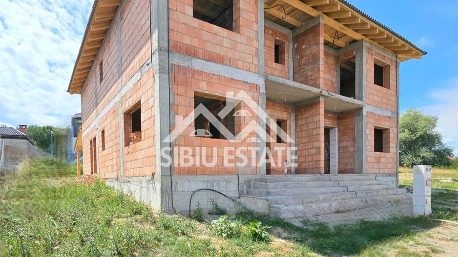 Casa 4 camere terasa Sibiu Calea Cisnadiei, NOU - Poză 2