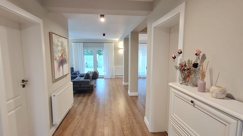 Casă ultrafinisata in zona Parcului central Dumbravita - Poză 22