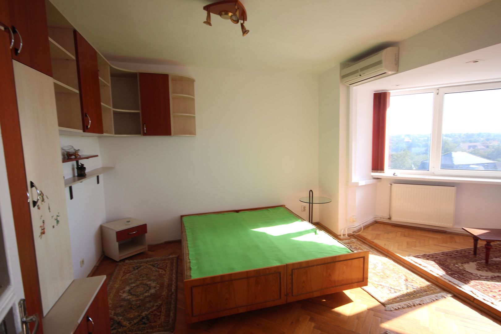 Spatios cu priveliste deosebita - Poză 7