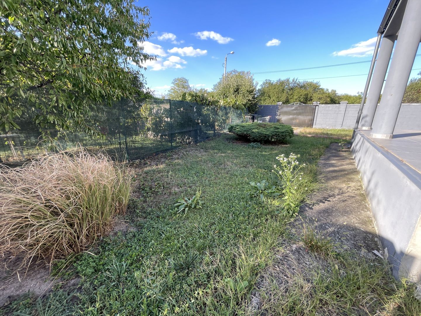 Casa spatioasa cu spatiu de relaxare-zona Blascovici - Poză 26