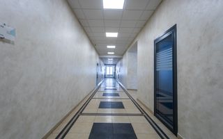 Chirie, spațiu de birouri, 2644 mp, + 11,6 ari teren, Centru, Chișinău - Poză 12