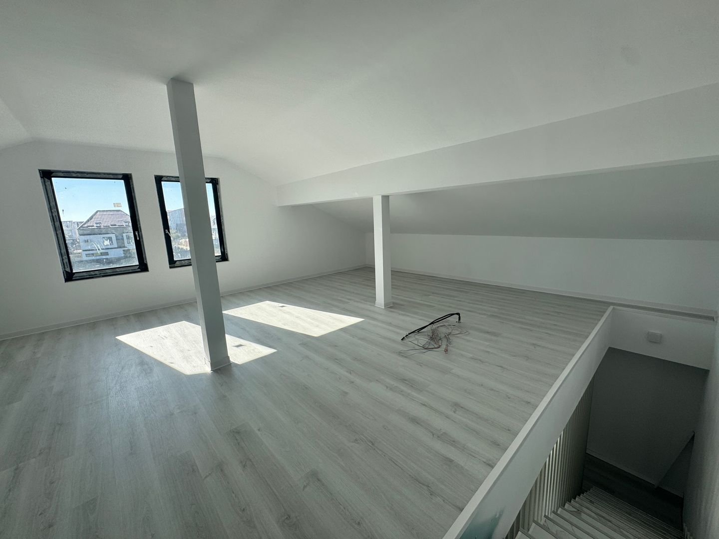 Vila 5 camere Otopeni Central-bucatarie si finisaje incluse - Poză 19