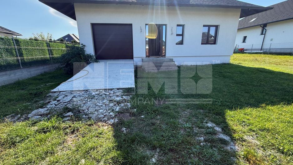 Casă în stil bucovinean de vânzare | Horodnic de Sus | 105.000 Euro - Poză 1