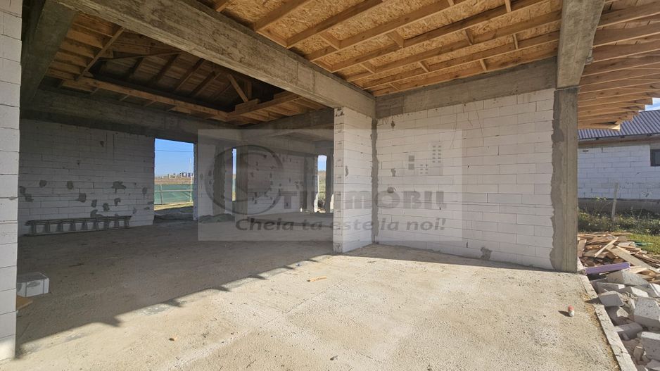 Casa plan parter - 145mp - Bucium - Poză 11