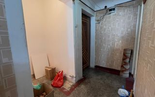 Apartament de vânzare pentru investitie - Poză 7