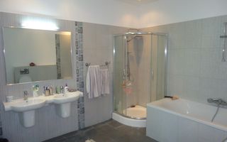 VILA CU 4 DORMITOARE LA INCHIRIERE LANGA BRITISH SCHOOL - Poză 5