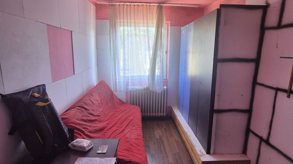 Apartament de vânzare în Resita - Poză 1