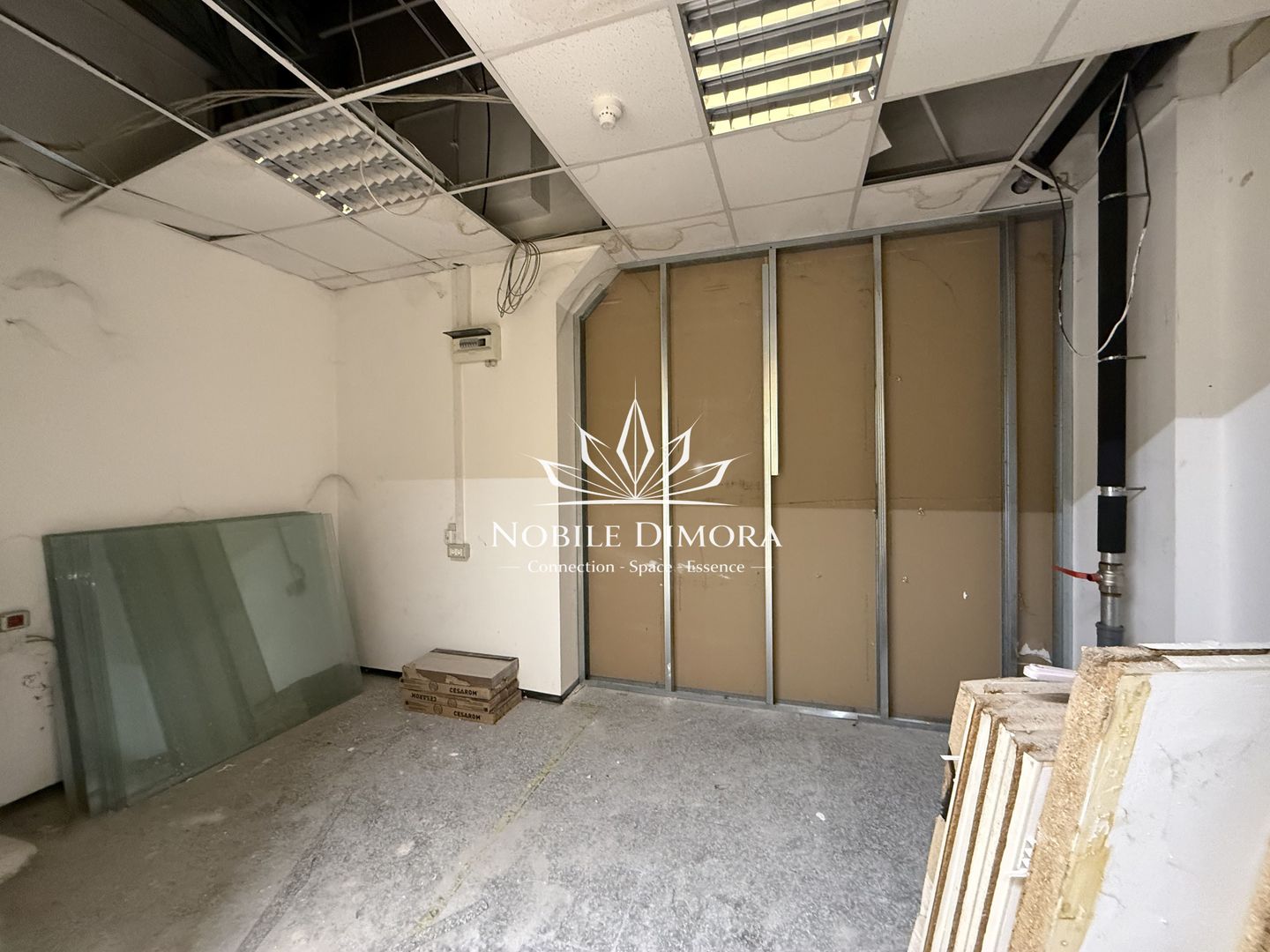 SAD - Spatiu comercial de 66 mp Central langa Piata 700 - Poză 4