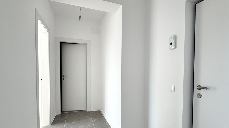 3 camere. Bucătărie închisă. Vedere panoramică. Reper Mall Colosseum - Poză 6