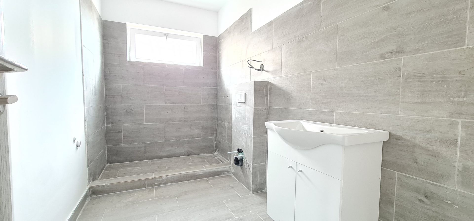 Casa 4 camere finalizata intabulata Cartier Izvor Tarlungeni - Poză 4