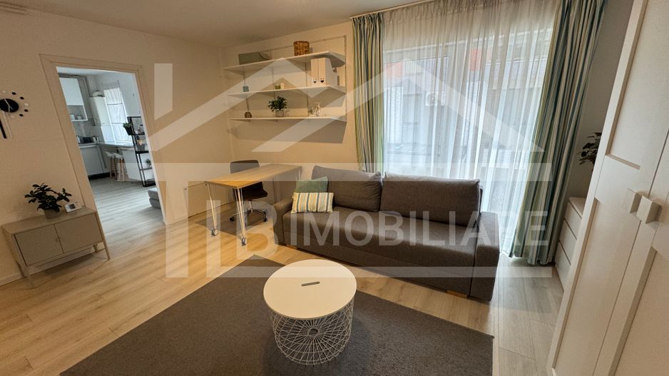 Apartament cu o camerea, 37mp, garaj , Zona Crinului Residence - Poză 3